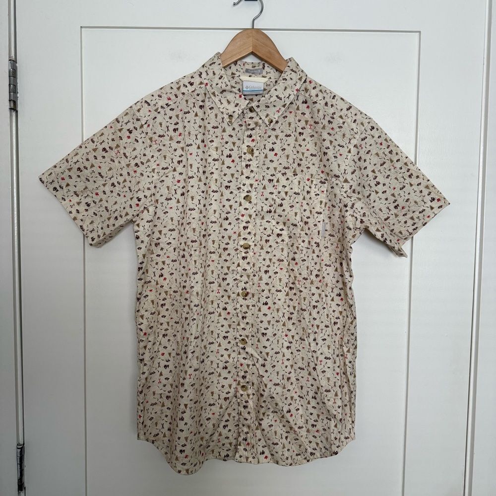 Columbia Camp Shirt Mens Sz M Beige Short Sleeve All Over Print Outdoor Camping
